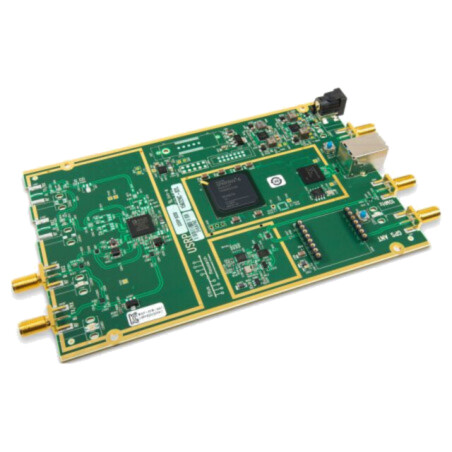 Kituri dezv: radio cognitiv; cablu USB,placă prototip; 5VDC