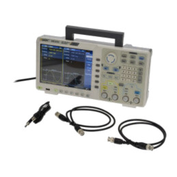 Generator: de funcţii, arbitrar; 250MHz; LCD 8"; 800x600; Ch: 2