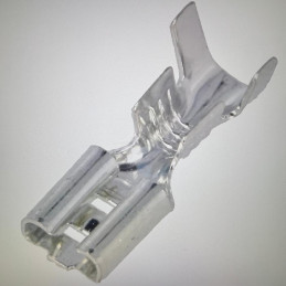 Terminal plat 4,8mm mamă 1,5÷2,5mm2 crimpat pe cablu | Electronic-mag.ro | Componente Electronice