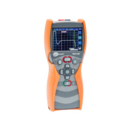 Aparat de măsură: reflectometru; LCD TFT 3,5"; Rezoluţie: 1%