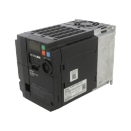 Invertor vectorial; Putere max.motor: 1,5/2,2kW; 200÷240VAC