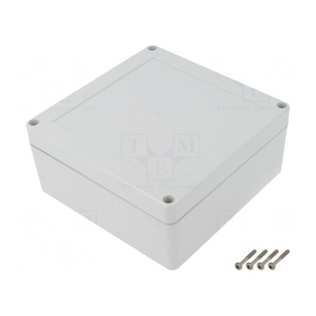 Carcasă Universală 135x135x60mm cu Bucșă din Alamă | Electronic-mag.ro | Componente Electronice